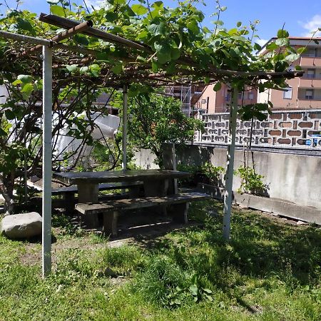 Casa Marina Lägenhet Verbania Exteriör bild