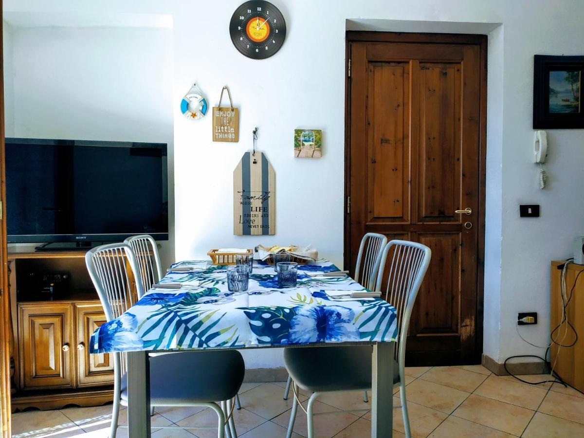 Casa Marina Lägenhet Verbania Exteriör bild