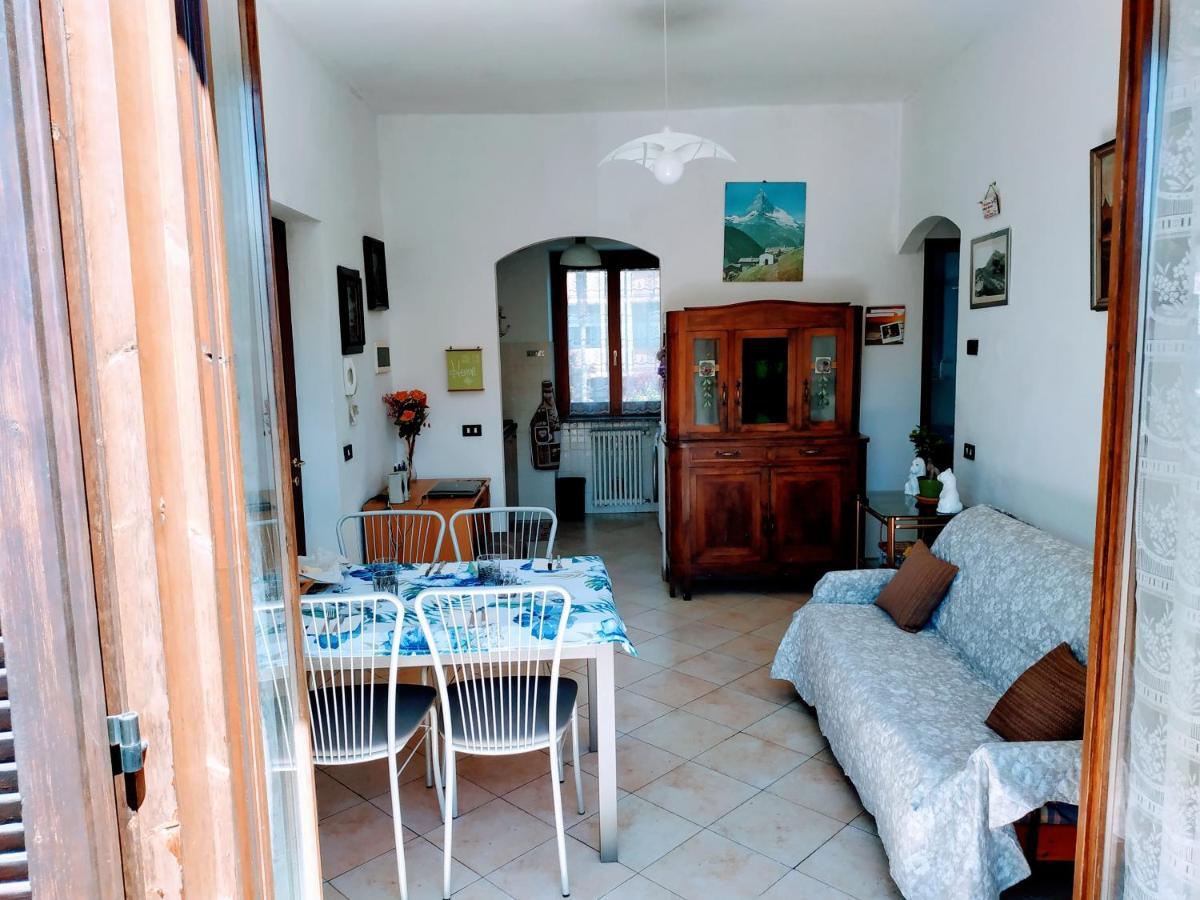 Casa Marina Lägenhet Verbania Exteriör bild